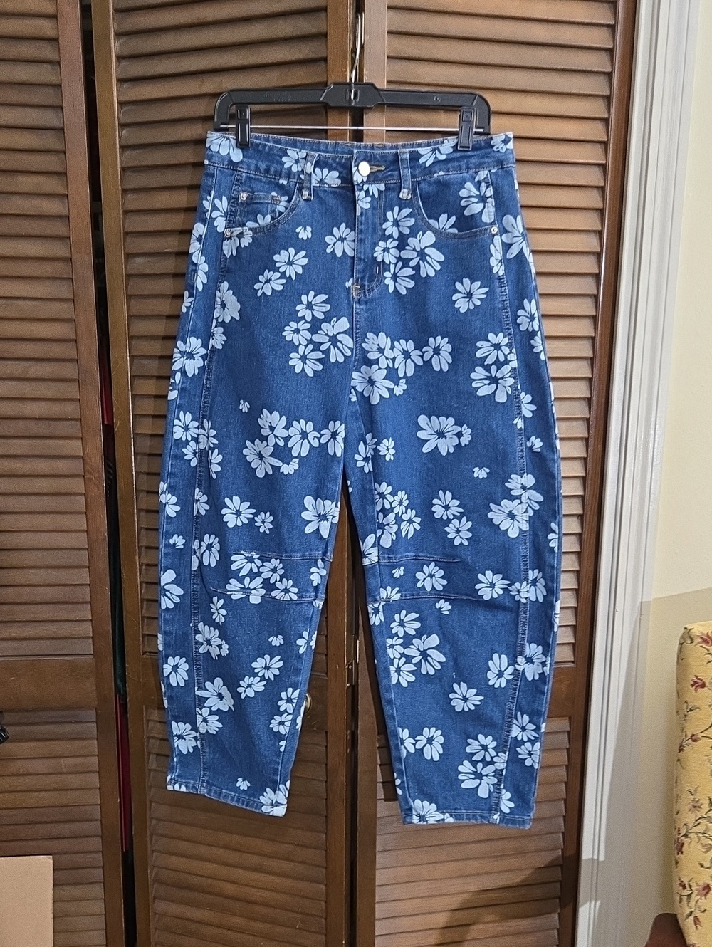 Source Unknown Blue Floral Barrel Jeans